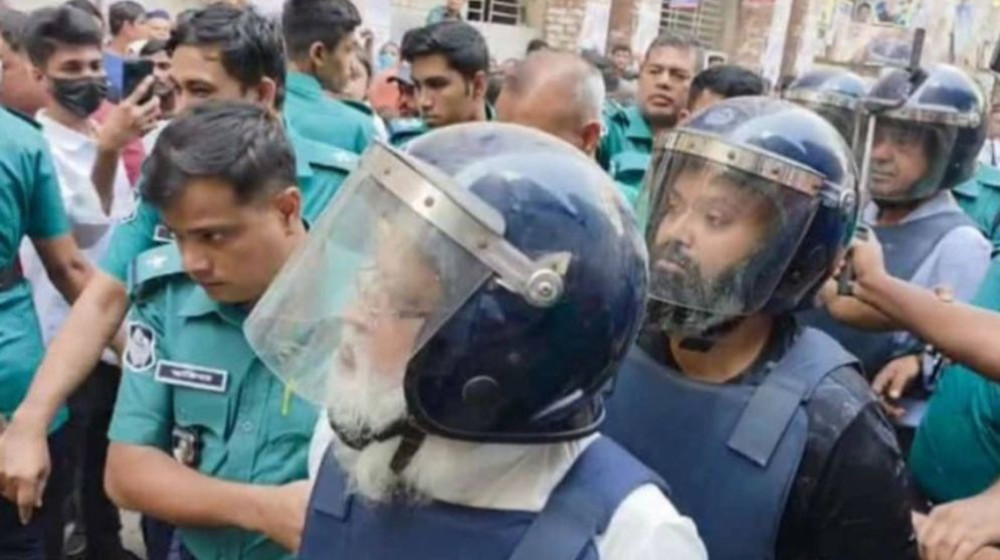 মনির হত্যা মামলায় হাজী সেলিম ও ছেলে সোলায়মান রিমান্ডে মনির হত্যা মামলায় হাজী সেলিম ও ছেলে সোলায়মান রিমান্ডে