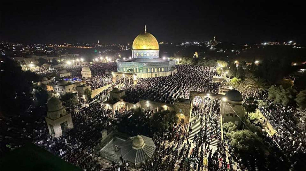 আল আকসায় এশার ও তারাবিহ নামাজ আদায়ে ২ লাখ মুসল্লি আল আকসায় এশার ও তারাবিহ নামাজ আদায়ে ২ লাখ মুসল্লি