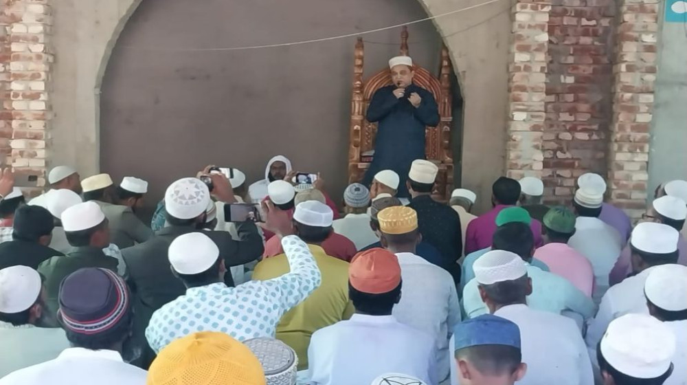 আমার হায়াত কমিয়ে হলেও খালেদা জিয়াকে সুস্থ করে দেন আমার হায়াত কমিয়ে হলেও খালেদা জিয়াকে সুস্থ করে দেন