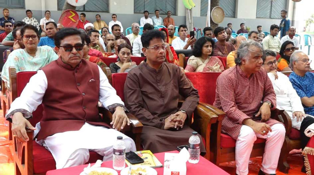 বিএনপির মুখে দুর্নীতির অভিযোগ মানায় না: হানিফ