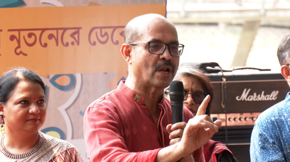 ময়লা-আবর্জনা না ফেলতে নববর্ষে প্রতিজ্ঞার আহ্বান মেয়র আতিকের