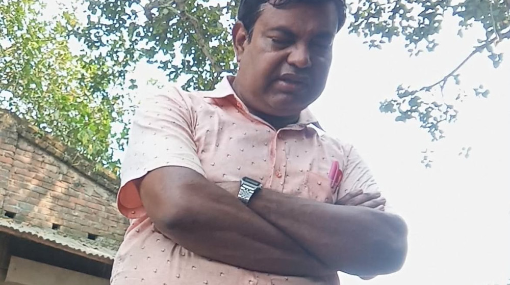 ভূমি অফিসের সহকারী তহশিলদারের বিরুদ্ধে সাংবাদিককে ঘুষ দেওয়ার চেষ্টার অভিযোগ