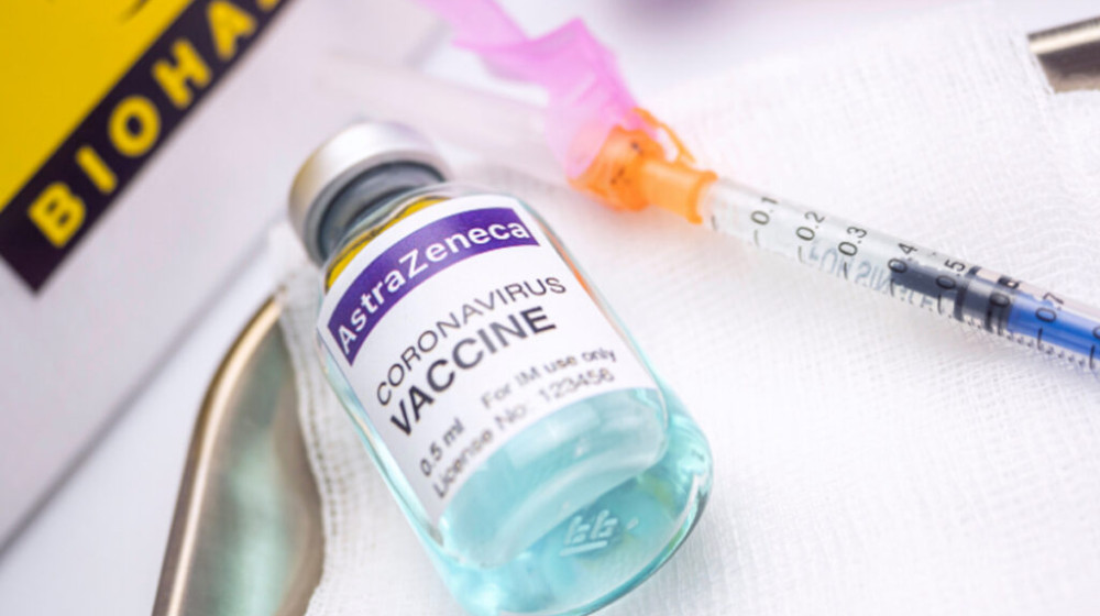 কোভিড টিকার পার্শ্বপ্রতিক্রিয়ার কথা স্বীকার করলো অ্যাস্ট্রাজেনেকা