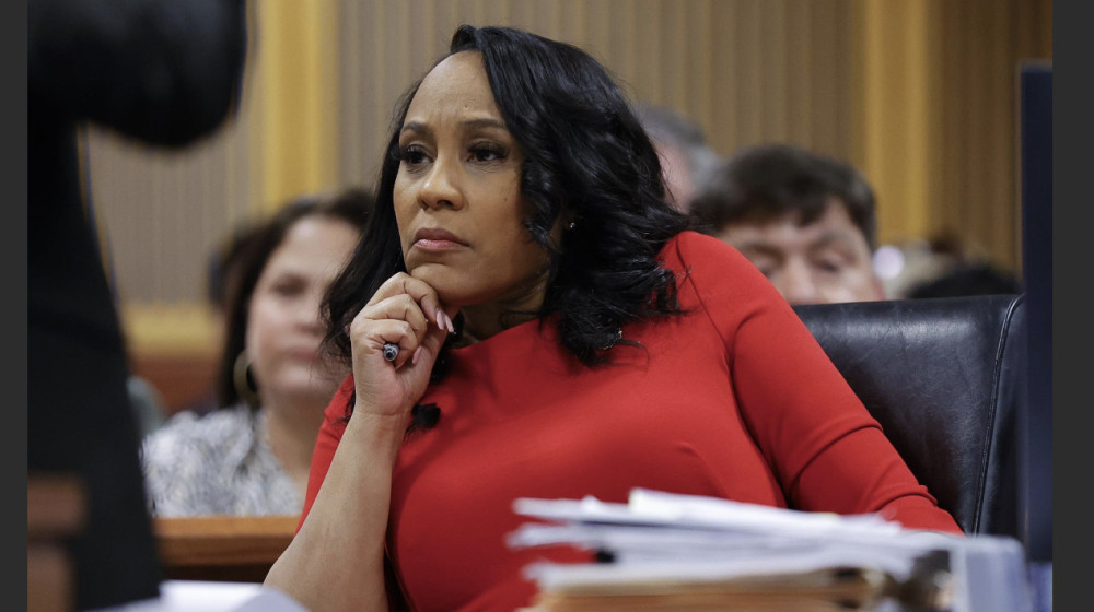 জর্জিয়ার আপিল আদালত ফানি উইলিসকে ট্রাম্প নির্বাচনের মামলায় থাকার অনুমতি দিয়ে রায়পর্যালোচনা করতে সম্মত হয়েছে। জর্জিয়ার আপিল আদালত ফানি উইলিসকে ট্রাম্প নির্বাচনের মামলায় থাকার অনুমতি দিয়ে রায়পর্যালোচনা করতে সম্মত হয়েছে।