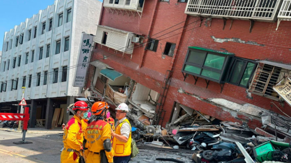 তাইওয়ানে ৭.৪ মাত্রার শক্তিশালী ভূমিকম্পে সুনামির আশঙ্কা তাইওয়ানে ৭.৪ মাত্রার শক্তিশালী ভূমিকম্পে সুনামির আশঙ্কা