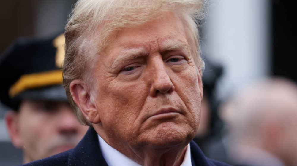 অমানুষ বললেন অবৈধ অভিবাসীদের ট্রাম্প অমানুষ বললেন অবৈধ অভিবাসীদের ট্রাম্প